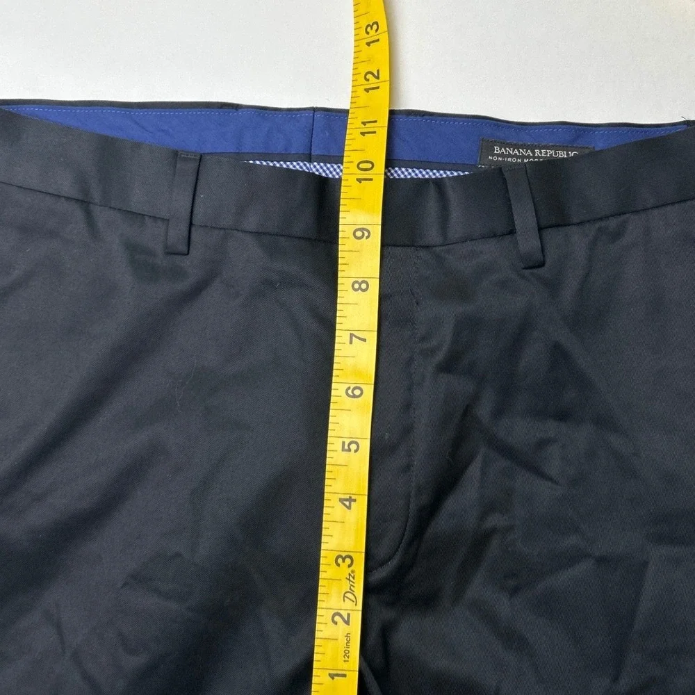 Banana Republic Mens Non-Iron Modern Slim Fit Chino Pants Size 31x32 Navy Blue